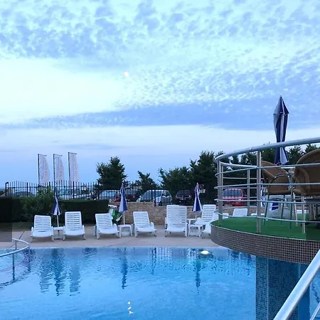 Crows Nest Apartament